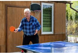 Le ping-pong pour les seniors : ses bienfaits et les exercices recommandés
